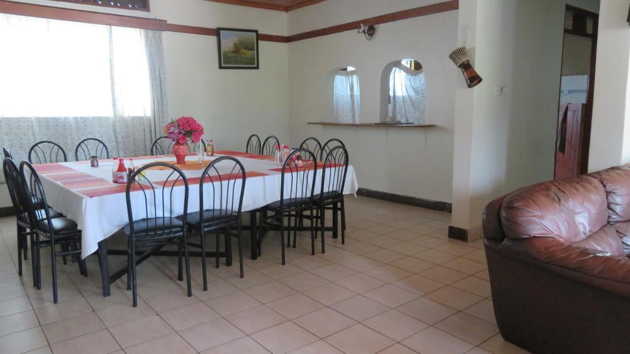 Global Village Hotel Pakwach Εξωτερικό φωτογραφία