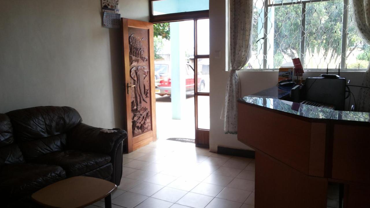Global Village Hotel Pakwach Εξωτερικό φωτογραφία