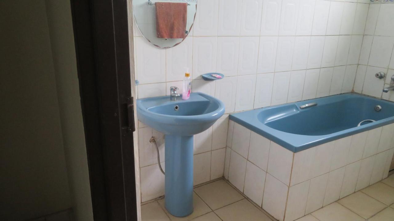 Global Village Hotel Pakwach Εξωτερικό φωτογραφία