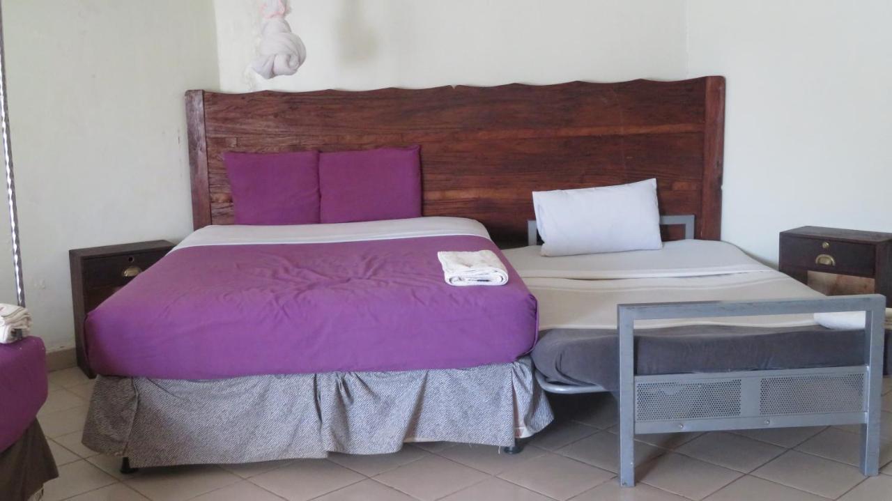 Global Village Hotel Pakwach Εξωτερικό φωτογραφία