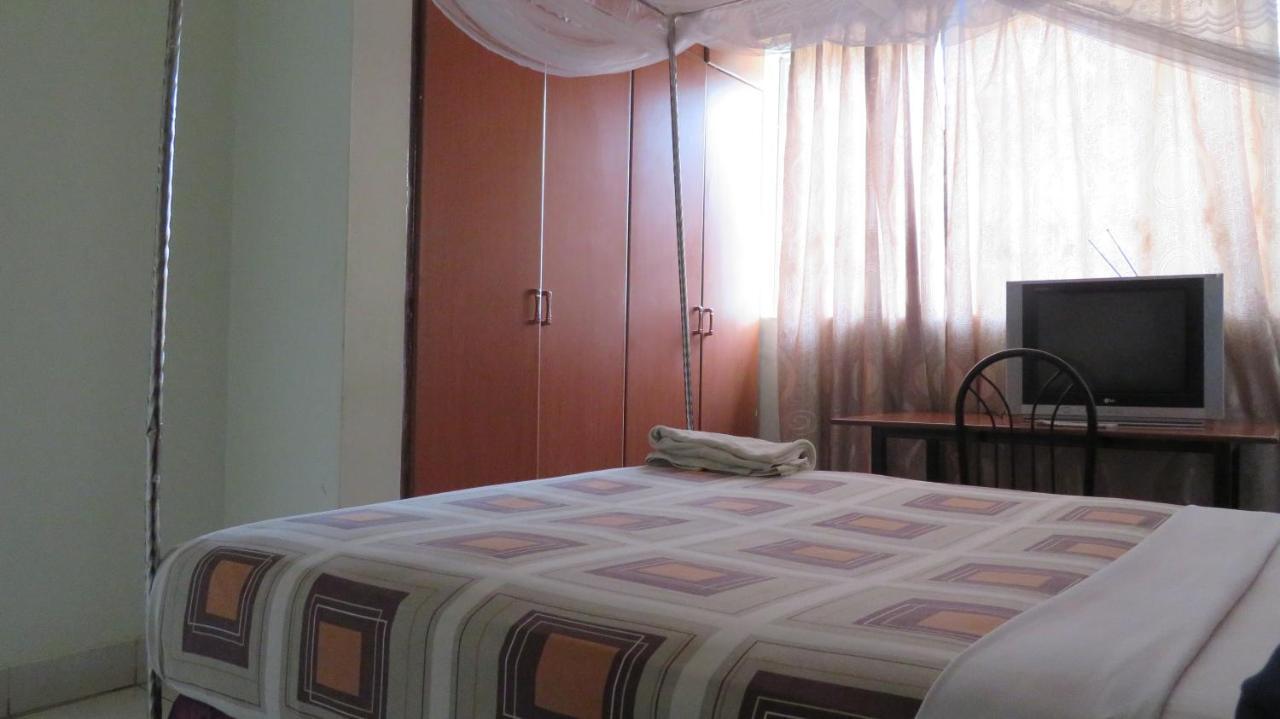 Global Village Hotel Pakwach Εξωτερικό φωτογραφία